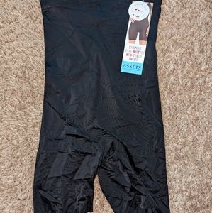 Shaping high waisted mid-thigh short assets by spanx